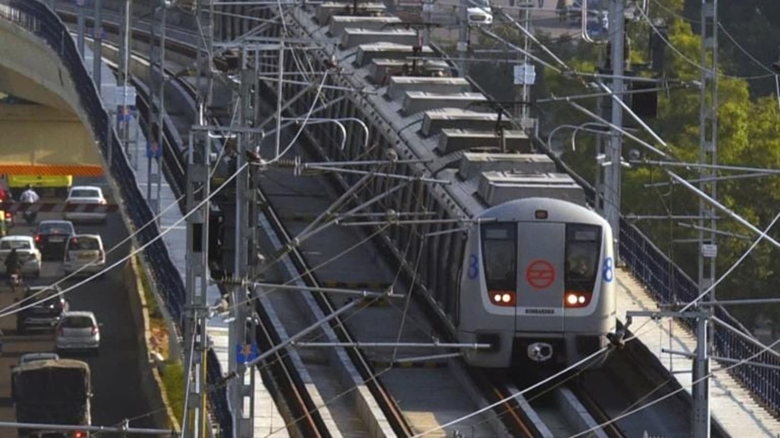 Cable theft hits train operations on Metro’s Blue Line