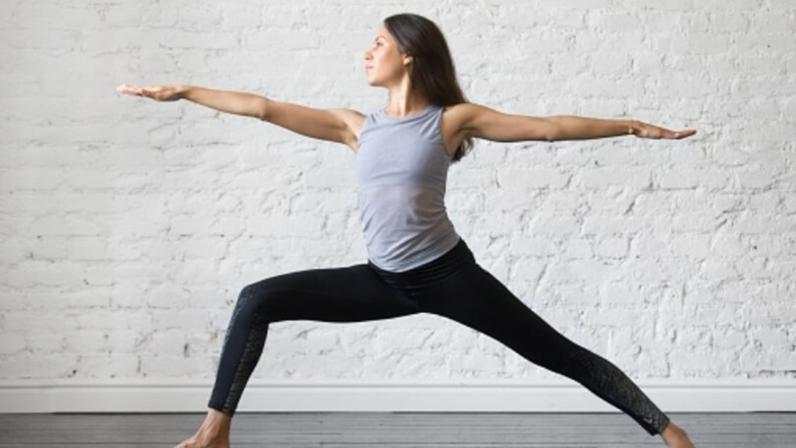How to do Warrior 2 | Yoga for beginners | 5 minute yoga - YouTube