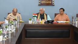 Haryana chief minister Manohar Lal Khattar presiding over the first meeting of the Panchkula Metropolitan Development Authority on Wednesday. (HT Photo)