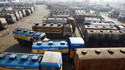 FThe government has reduced the windfall tax on domestically produced crude, export of diesel and aviation turbine fuel (REUTERS File Photo) FThe government has reduced the windfall tax on domestically produced crude, export of diesel and aviation turbine fuel (REUTERS File Photo)