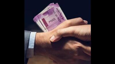 A spokesperson of the Haryana State Vigilance Bureau said the accused Khadi Gram Udyog Board in-charge in Panipat, Anil Kumar, and computer operator Vijay Kumar were arrested for accepting  ₹20,000 as a bribe. (Getty Images/iStockphoto/ Representational image)