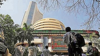 Markets end in green: Sensex trades at 55,397; Nifty at 16,495 Markets end in green: Sensex trades at 55,397; Nifty at 16,495