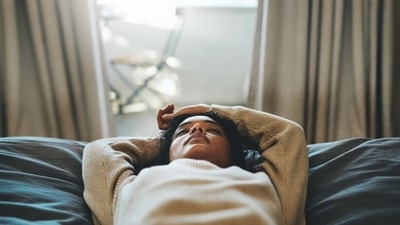 Lying down: Bending down or lying down right after a meal can cause heartburn. (Unsplash) Lying down: Bending down or lying down right after a meal can cause heartburn. (Unsplash)