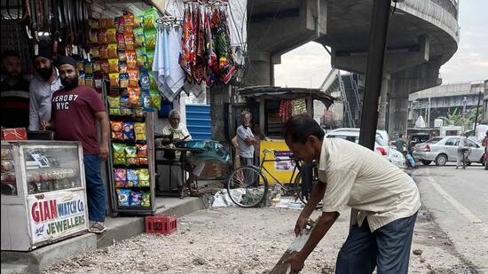 The rubble following the collapse of MC building in Ludhiana. (HT PHOTO) The rubble following the collapse of MC building in Ludhiana. (HT PHOTO)