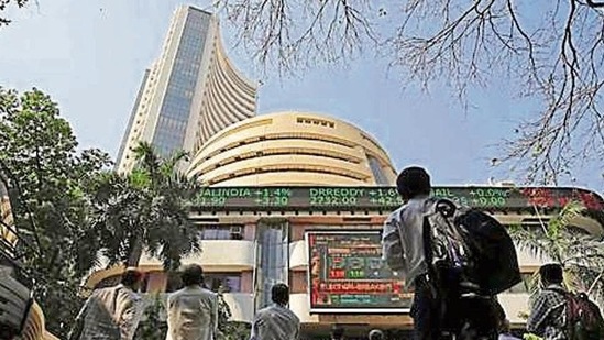 The BSE Sensex tops 55,000 mark, Nifty above 16,500