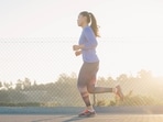 Benefits of physical, mental activity on thinking differ in men and women?