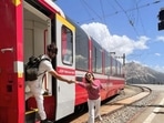Shahid Kapoor and Mira Rajput's picture from Switzerland reminded fans of Shah Rukh Khan and Kajol from Dilwale Dulhania Le Jayenge. Shahid Kapoor and Mira Rajput's picture from Switzerland reminded fans of Shah Rukh Khan and Kajol from Dilwale Dulhania Le Jayenge.