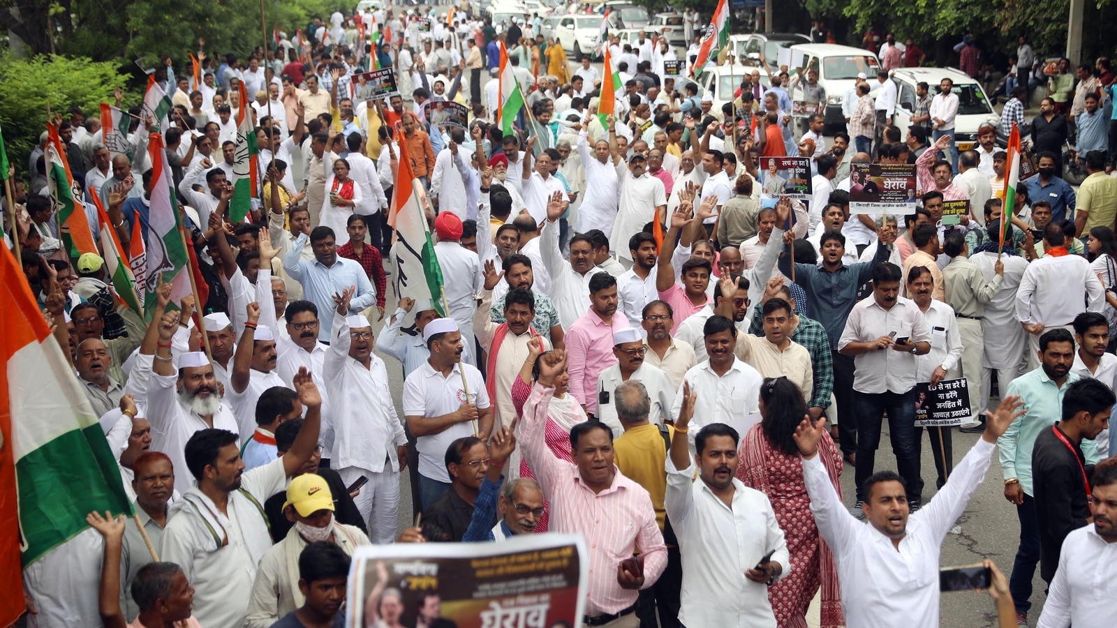 Congress Protest, BJP Roadshow Affect Traffic In Central Delhi | Latest ...