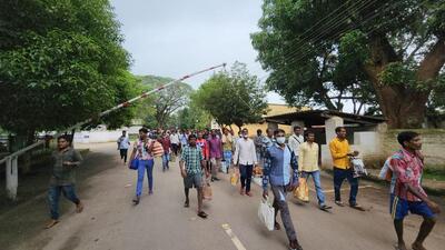 Tribals walk out of the Jagdalpur Central Jail. (HT Photo) Tribals walk out of the Jagdalpur Central Jail. (HT Photo)