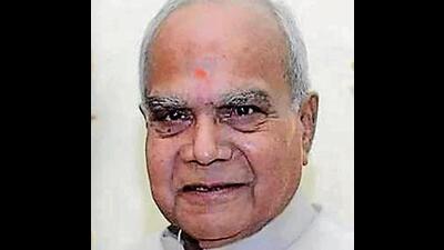 Taking cognisance of reports about more than two-lakh students from the Scheduled Caste (SC) category dropping out of college due to non-payment of scholarships by the state government, Punjab governor Banwarilal Purohit on Thursday sought a comprehensive report from chief minister Bhagwant Mann on the matter at the earliest.
