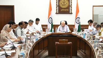 Haryana CM Manohar Lal Khattar chairing the cabinet meeting in Chandigarh on Thursday. The Cabinet gives nod to recruit 2,000 special police officers across the state. (HT photo) Haryana CM Manohar Lal Khattar chairing the cabinet meeting in Chandigarh on Thursday. The Cabinet gives nod to recruit 2,000 special police officers across the state. (HT photo)