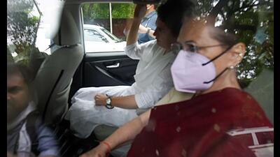 Interim Congress president Sonia Gandhi arrive at the Enforcement Directorate office in New Delhi on Thursday. (HT Photo) Interim Congress president Sonia Gandhi arrive at the Enforcement Directorate office in New Delhi on Thursday. (HT Photo)
