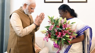 Prime Minister Narendra Modi congratulates Droupadi Murmu on being elected as 15th president of India on Thursday. (ANI) Prime Minister Narendra Modi congratulates Droupadi Murmu on being elected as 15th president of India on Thursday. (ANI)