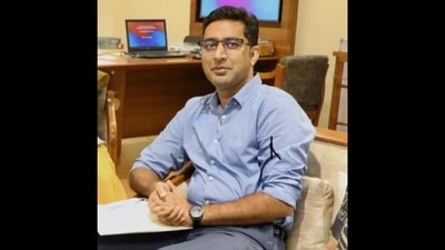 IAS Shahid Choudhary shared his class 10 marksheet on Twitter on students' demands and it went viral on social media. (Twitter/@listenshahid) IAS Shahid Choudhary shared his class 10 marksheet on Twitter on students' demands and it went viral on social media. (Twitter/@listenshahid)