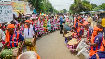 National Democratic Alliance (NDA)-backed Presidential candidate Droupadi Murmu is leading against Opposition candidate Yashwant Sinha after the end of the first round of counting of votes which started at 11 am on Thursday. Celebrations began in her native village of Rairangpur in Odisha with sweets, tribal music and dance. (PTI) National Democratic Alliance (NDA)-backed Presidential candidate Droupadi Murmu is leading against Opposition candidate Yashwant Sinha after the end of the first round of counting of votes which started at 11 am on Thursday. Celebrations began in her native village of Rairangpur in Odisha with sweets, tribal music and dance. (PTI)
