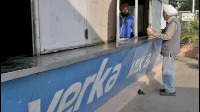 The Delhi government has reportedly asked Milkfed to approach it via the tendering process like other milk-supplying companies. (HT File Photo) The Delhi government has reportedly asked Milkfed to approach it via the tendering process like other milk-supplying companies. (HT File Photo)
