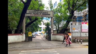 The online entrance examination for admission to various graduate, post-graduate and other courses of the Savitribai Phule Pune University (SPPU) and its affiliated colleges is being held from July 21 to 24 at 22 centres. (HT PHOTO) The online entrance examination for admission to various graduate, post-graduate and other courses of the Savitribai Phule Pune University (SPPU) and its affiliated colleges is being held from July 21 to 24 at 22 centres. (HT PHOTO)