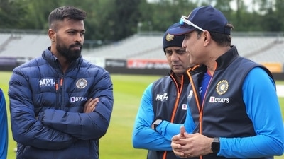 Hardik Pandya (L) with VVS Laxman during India's tour of Ireland (Twitter/BCCI)