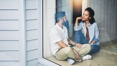 Explain: We can politely ask our partners to explain the situation to us so that we can grasp it better. (Unsplash) Explain: We can politely ask our partners to explain the situation to us so that we can grasp it better. (Unsplash)