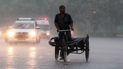 IMD predicts thunderstorms with moderate rainfall in NCR, adjoining areas (ANI Photo)