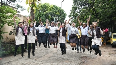 Students thrilled with CBSE results. (Santosh Kumar ) Students thrilled with CBSE results. (Santosh Kumar )