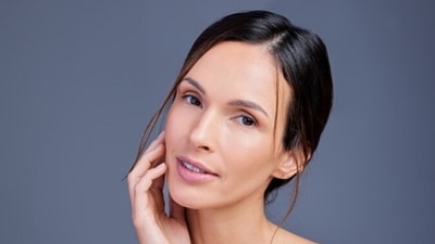 With time, our skin starts to show fine lines, wrinkles and signs of aging. However, the constant craving of having a healthy and glowing skin persists. In that case, we need to make small but constant changes in our diet and lifestyle in order to keep supplying the skin with the necessary nutrients. In her recent Instagram post, Nutritionist Anjali Mukerjee wrote, “As time passes, fine lines and dīscoloration, are seen on the aging face. Apart from the appearance there are noticeable changes in the texture of the skin. The ability to rejuvenate itself also reduces. Therefore, it is important to take extra care of your skin every single day.” She also suggested tips to have a glowing skin; as follows. (Unsplash) With time, our skin starts to show fine lines, wrinkles and signs of aging. However, the constant craving of having a healthy and glowing skin persists. In that case, we need to make small but constant changes in our diet and lifestyle in order to keep supplying the skin with the necessary nutrients. In her recent Instagram post, Nutritionist Anjali Mukerjee wrote, “As time passes, fine lines and dīscoloration, are seen on the aging face. Apart from the appearance there are noticeable changes in the texture of the skin. The ability to rejuvenate itself also reduces. Therefore, it is important to take extra care of your skin every single day.” She also suggested tips to have a glowing skin; as follows. (Unsplash)