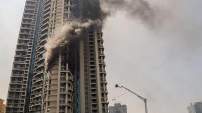 Mumbai, India - October. 22, 2021: Fire brigade trying to douse the fire in a high rise tower One Avighna Park at Curryroad in Mumbai, India, on Friday, October 22, 2021. (Photo by Pratik Chorge/Hindustan Times) (Pratik Chorge/HT Photo)