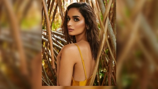 Manushi Chhillar amped up her fashion game as she struck some jaw-dropping poses in a jungle-themed backdrop.(Instagram/@manushichhillar)