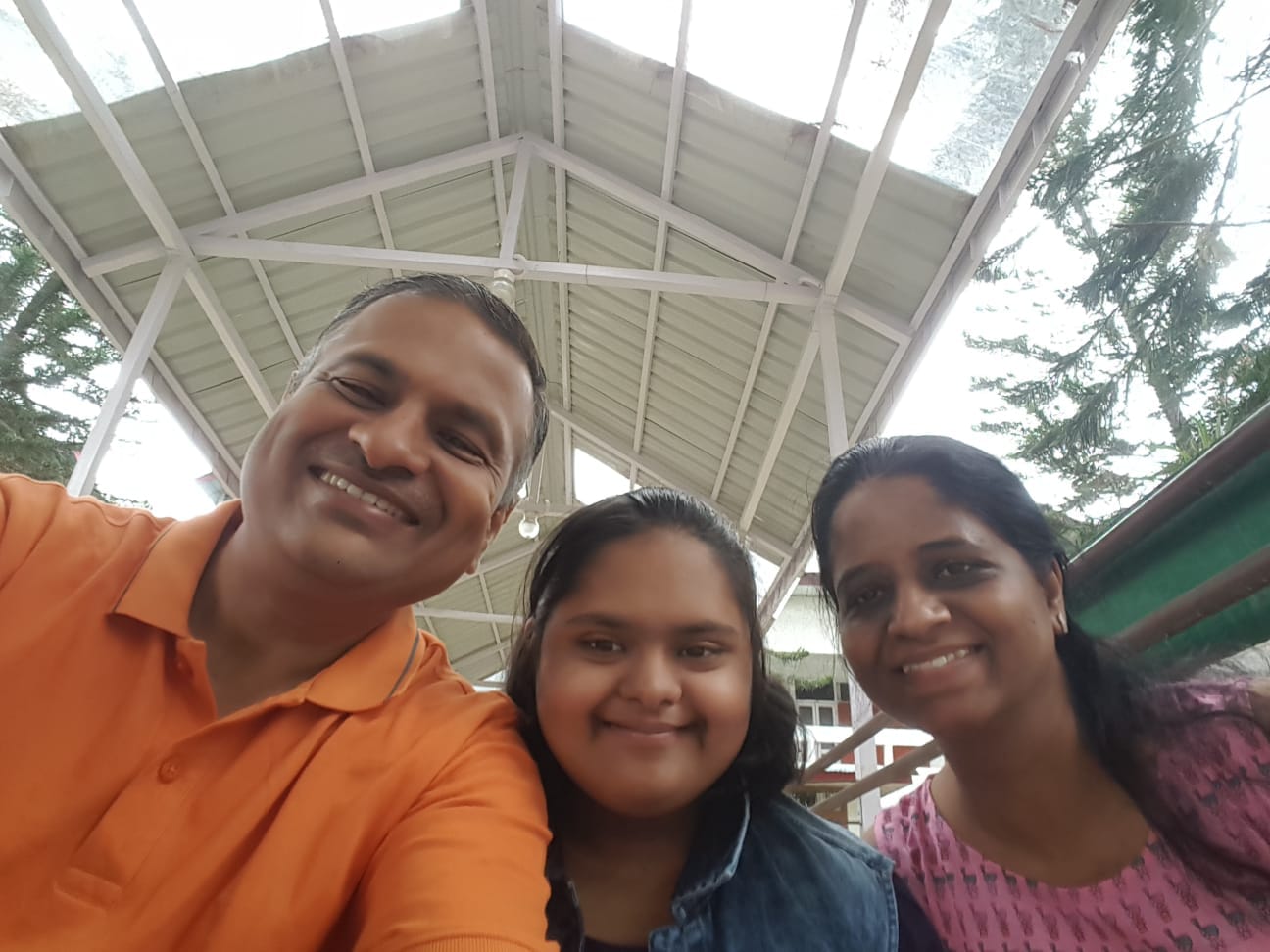 Maitreyi Bhosekar (with her family) scored 73.6% in class 10 exams. (HT PHOTO) Maitreyi Bhosekar (with her family) scored 73.6% in class 10 exams. (HT PHOTO)