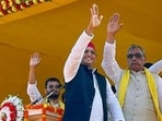 Samajwadi Party chief Akhilesh Yadav and SBSP leader Om Prakash Rajbhar at a public meeting before the 2022 Uttar Pradesh assembly elections. (FILE PHOTO ) Samajwadi Party chief Akhilesh Yadav and SBSP leader Om Prakash Rajbhar at a public meeting before the 2022 Uttar Pradesh assembly elections. (FILE PHOTO )