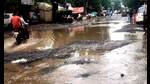 The pothole-ridden Ashele Manere road in Kalyan that is in need of repair. (PRAMOD TAMBE/HT PHOTO) The pothole-ridden Ashele Manere road in Kalyan that is in need of repair. (PRAMOD TAMBE/HT PHOTO)