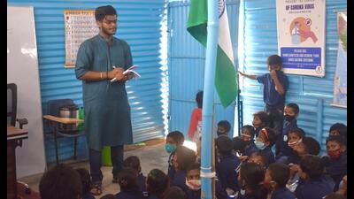 Parth Agarwal, a student of Hansraj College, opened up a small-scale school for the underprivileged children during the pandemic.