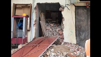 Additional constructions were demolished in three dwelling units in Sector 56 on Saturday. (HT Photo)