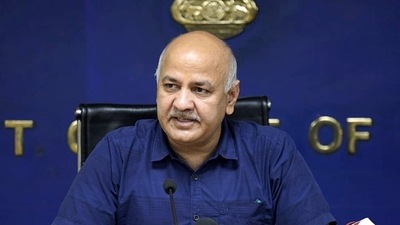 Delhi's lieutenant governor VK Saxena recommended a CBI probe into the Delhi Excise Police, 2021-22. Manish Sisodia heads the excise department. (ANI) Delhi's lieutenant governor VK Saxena recommended a CBI probe into the Delhi Excise Police, 2021-22. Manish Sisodia heads the excise department. (ANI)