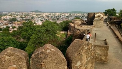 The famous Jhansi fort is already a tourist attraction in the region where a large number of tourists arrive every month. (Pic for representation)