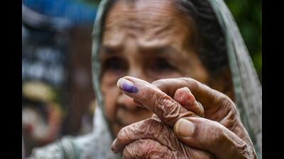 Haryana state election commissioner Dhanpat Singh said the election of panches will be conducted by ballot paper while the zila parishads, panchayat samiti members and sarpanches will be elected by EVMs. He also directed the officials to check the functioning of EVMs to avoid any glitch during the polls. (PTI File Photo)
