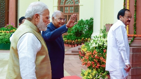 Outgoing President Ram Nath Kovind, Vice President Venkaiah Naidu and Prime Minister Narendra Modi arrive in a ceremonial procession to attend the farewell function of the outgoing president, at Parliament House Complex in New Delhi.(PTI)