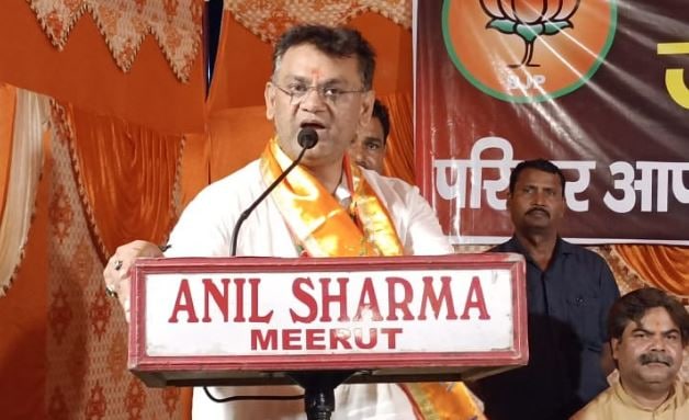 Speaking to the media after meeting Adityanath on Thursday, Khatik had said he had placed all his issues in front of the CM. (Twitter/@MLADineshKhatik)