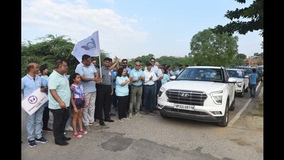 Smile Rally being taken out in Lucknow on Sunday. (Deepak Gupta/HT Photo)