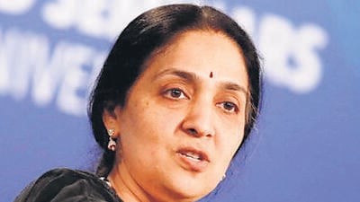 FILE PHOTO: Chitra Ramkrishna, Managing Director and CEO, National Stock Exchange (India), participates in The Future of Finance panel discussion during the IMF-World Bank annual meetings in Washington October 12, 2014. REUTERS/Yuri Gripas (REUTERS) FILE PHOTO: Chitra Ramkrishna, Managing Director and CEO, National Stock Exchange (India), participates in The Future of Finance panel discussion during the IMF-World Bank annual meetings in Washington October 12, 2014. REUTERS/Yuri Gripas (REUTERS)