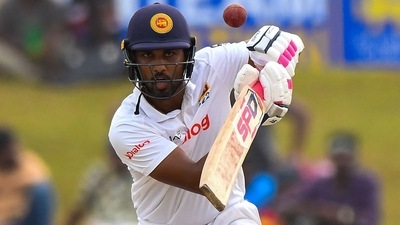 Dinesh Chandimal plays a shot during Day 1 of the 2nd Test between Sri Lanka and Pakistan (AFP)