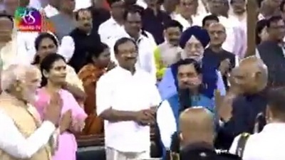 PM Modi greeting outgoing President Ram Nath Kovind at the latter's farewell in Parliament on Saturday. (Image: Sansad TV) PM Modi greeting outgoing President Ram Nath Kovind at the latter's farewell in Parliament on Saturday. (Image: Sansad TV)
