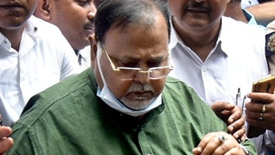 Partha Chatterjee was arrested on Saturday hours after ED seized ₹21.90 crore in Indian currency, jewellery valued at around ₹70 lakh and foreign currency worth around ₹54 lakh from the apartment of his alleged associate Arpita Mukherjee. (ANI) (HT_PRINT) Partha Chatterjee was arrested on Saturday hours after ED seized ₹21.90 crore in Indian currency, jewellery valued at around ₹70 lakh and foreign currency worth around ₹54 lakh from the apartment of his alleged associate Arpita Mukherjee. (ANI) (HT_PRINT)