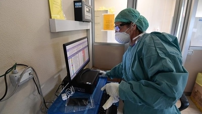 A hospital worker (AFP file) A hospital worker (AFP file)