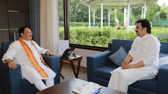 BJP president JP Nadda with Kuldeep Bishnoi. (Twitter@bishnoikuldeep)