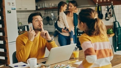 Some parents are always too busy for their children – hence, the children never think it is an appropriate time to speak to their parent. This further creates communication gap. (Unsplash) Some parents are always too busy for their children – hence, the children never think it is an appropriate time to speak to their parent. This further creates communication gap. (Unsplash)