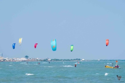 India has already started holding professional kiteboarding leagues (The Shutterbook) India has already started holding professional kiteboarding leagues (The Shutterbook)