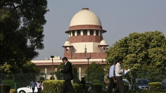Posting the matter for further hearing on August 17, the bench said, “Two weeks’ time is granted to the state. Let a list be filed of the 853 cases with the serial numbers, time period spent in custody and in which of these cases the State is opposing the bail and the grounds for the same.” (HT File Photo)