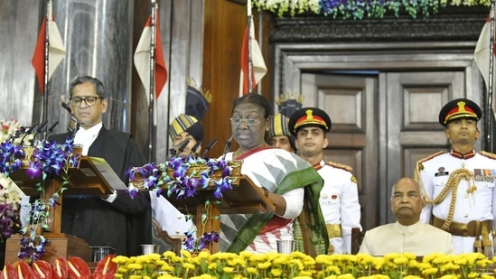 Anand Mahindra seeks Monday motivation from India's new President Droupadi Murmu.&nbsp;(Twitter/@narendramodi)