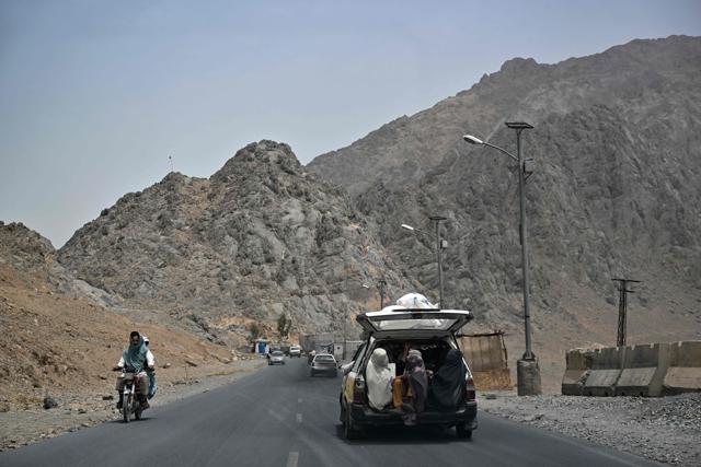 On the road to Kandahar city on July 23, 2022. (AFP) On the road to Kandahar city on July 23, 2022. (AFP)